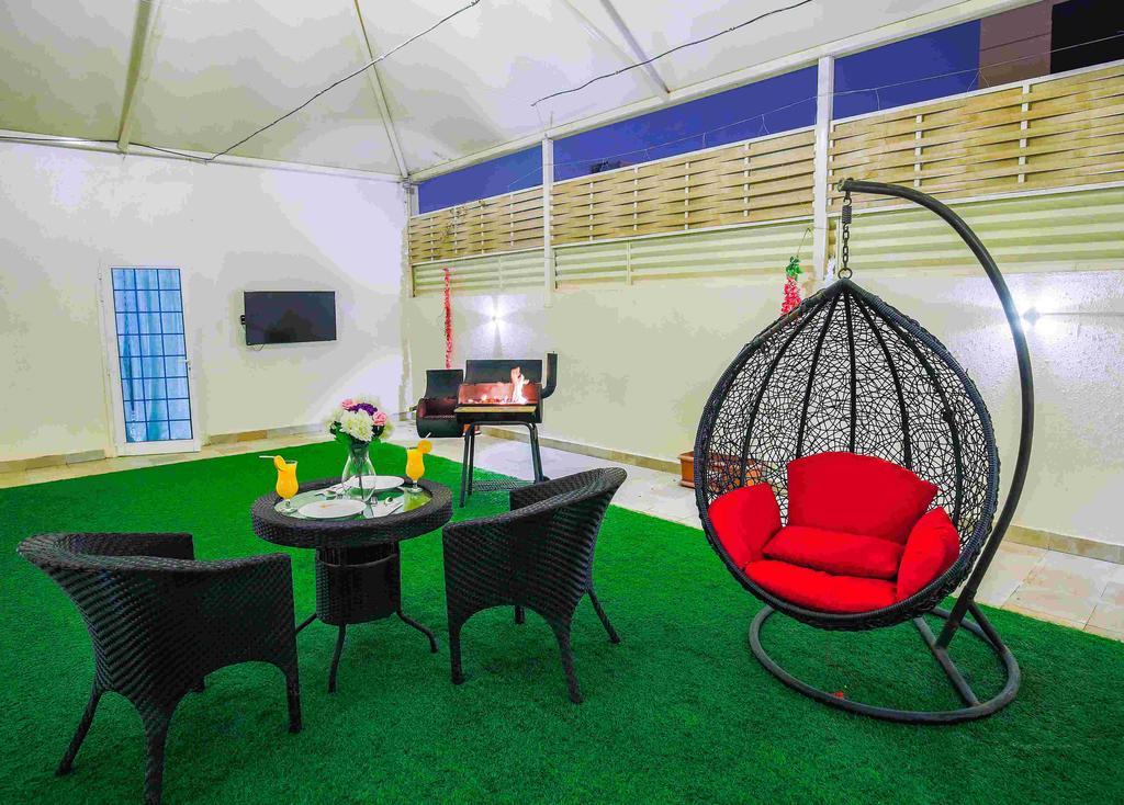 Rest Night Serviced Apartments- Alhamra Рияд Екстериор снимка The interior of a tent